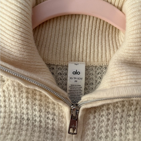 Alo Yoga Cashmere Plush Waffle 1/4 Zip Pullover - Picture 8 of 10